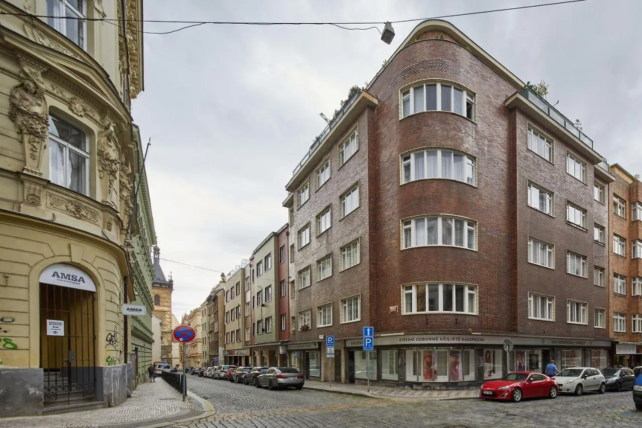 Prague Days - Modern Apt W Retro Elements - New Town