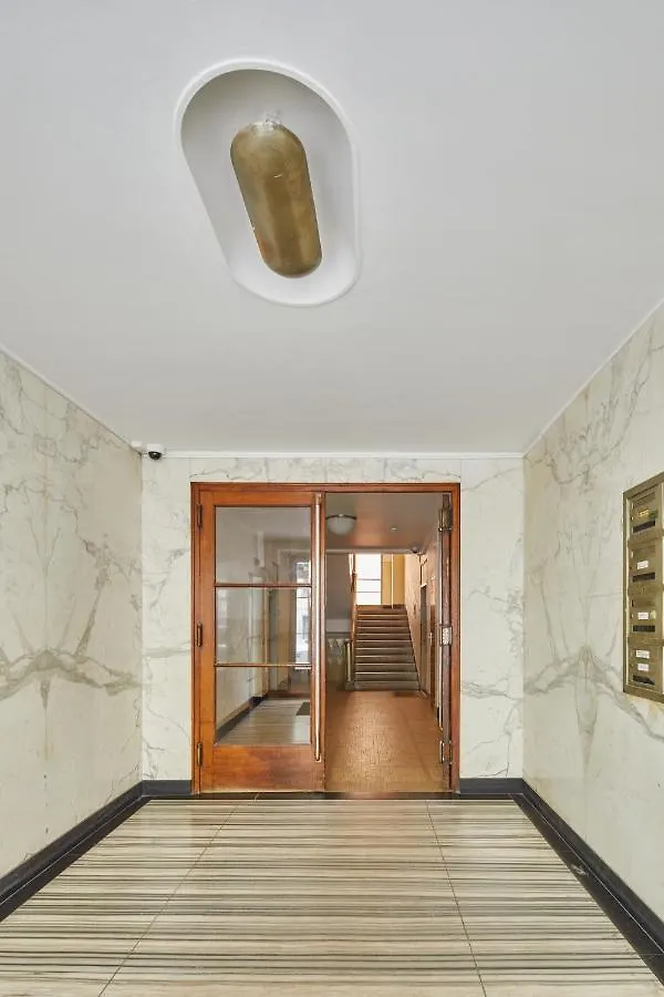 Prague Days - Modern Apt W Retro Elements - New Town Appartement